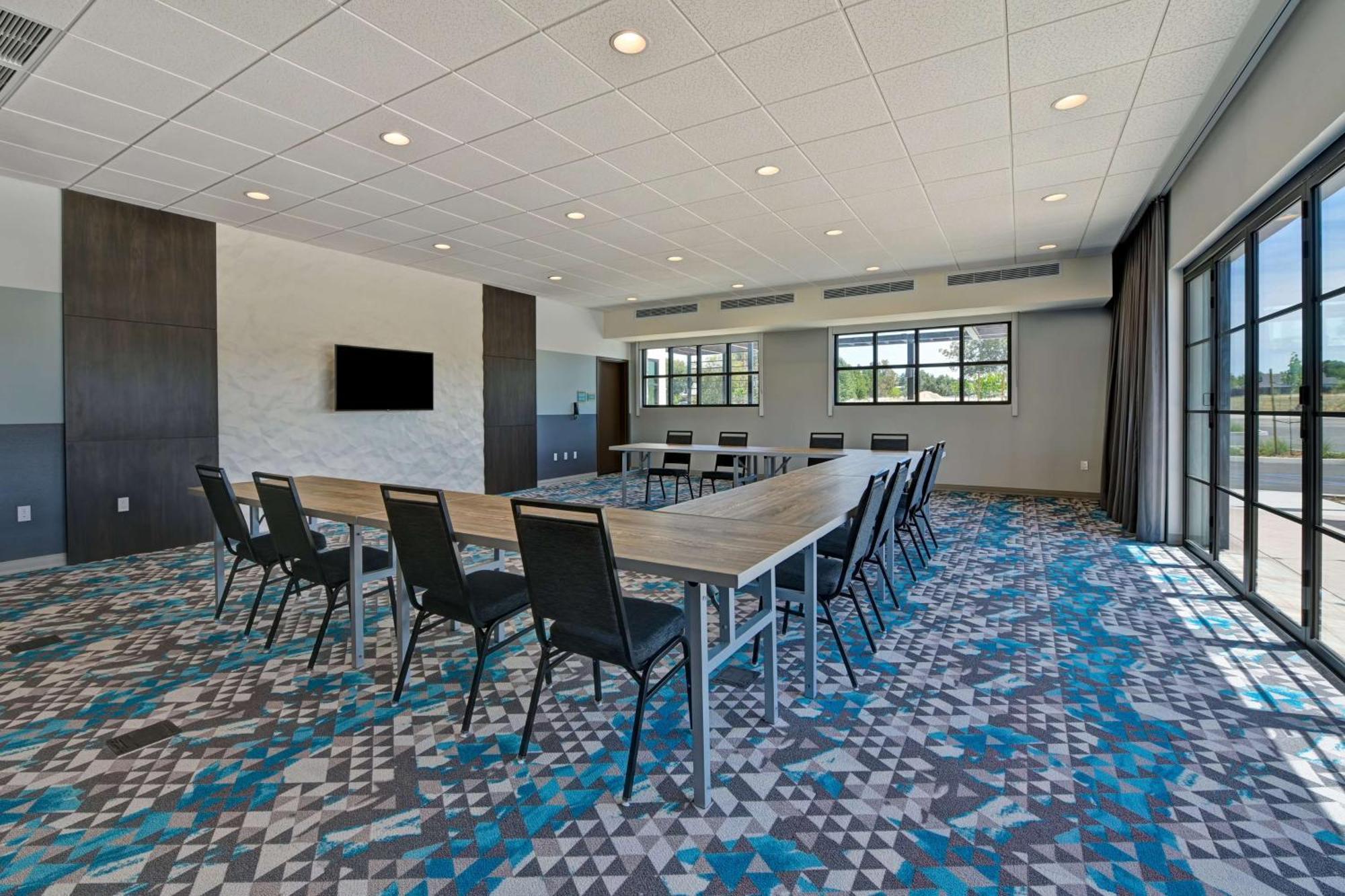 Home2 Suites By Hilton Atascadero, Ca Екстериор снимка