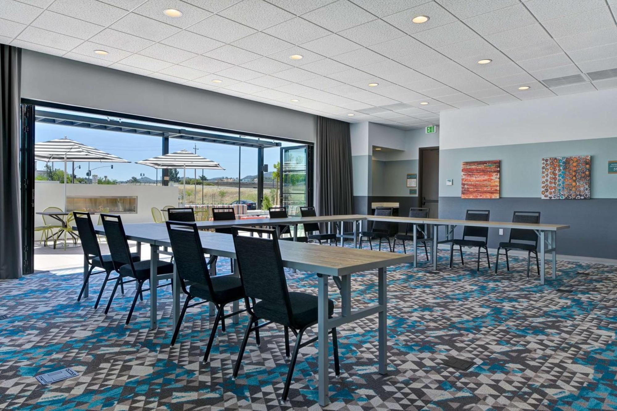 Home2 Suites By Hilton Atascadero, Ca Екстериор снимка